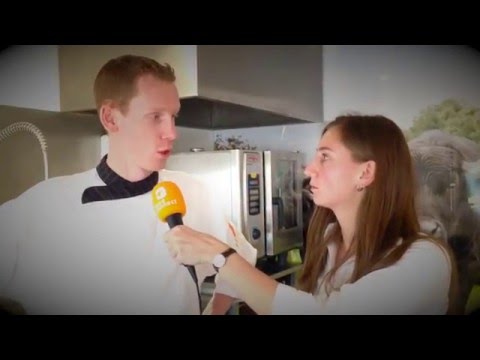 Kim geeft een kijkje op de klantenservice en in de proefkeuken van Food Connect