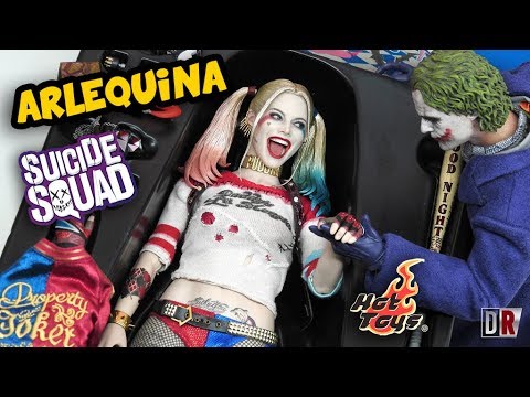 Boneca ARLEQUINA Doll Harley Quinn Esquadrão Suicida - HOT TOYS