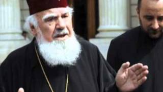 recunostinta - Mitropolit Bartolomeu Anania (2006)
http://bartolomeuanania.blogspot.ro/
Daca predicile Inaltpreasfintitului Bartolomeu Anania ti-au mangait sufletul, contribuie si tu la mentinerea vie a Fundatiei Mitropolitul Bartolomeu pe care parintele Anania a infiintat-o din economiile proprii, pentru a oferi burse tinerilor merituosi, dar cu mijloace materiale reduse, pentru ca ei, selecţionaţi prin concurs, să poată studia la orice nivel liceal, universitar şi postuniversiar, în ţară sau străinătate în orice domeniu umanist sau ştiinţific. Una din ultimele dorinte ale Mitropolitului Bartolomeu a fost ca aceasta sa ramana vie:Doresc ca Fundatia Mitropolitul Bartolomeu, al carei fondator sunt, sa imi duca mai departe memoria, sa nu fie niciodata desfiintata, sa nu-i fie schimbat scopul principal pentru care a fost infiintata, iar banii si intregul ei patrimoniu sa nu poata fi folosit in alte scopuri de catre nimeni.Poti contribui accesand site-ul fundatiei www.fundatiabartolomeu.ro recunostinta - Mitropolit Bartolomeu Anania (2006)