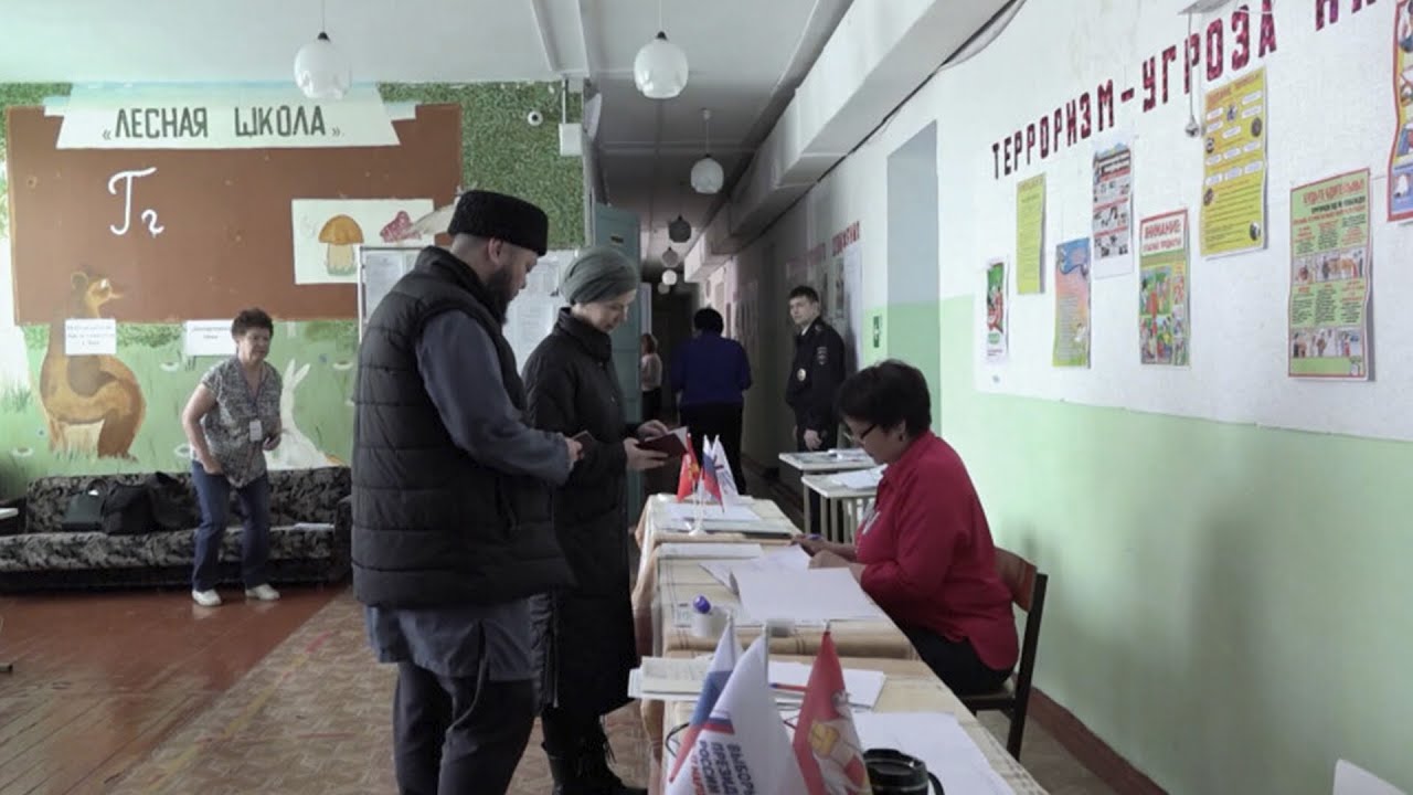 Жители мусульманского села Челябинской области посетили избирательный участок