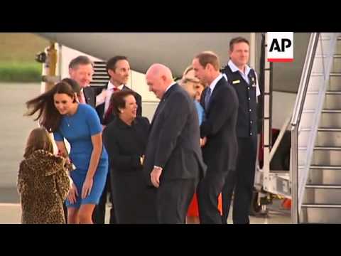 Video: The Dukes Of Cambridge Arrive In New Zealand With Little George In Their Arms (PHOTOS)