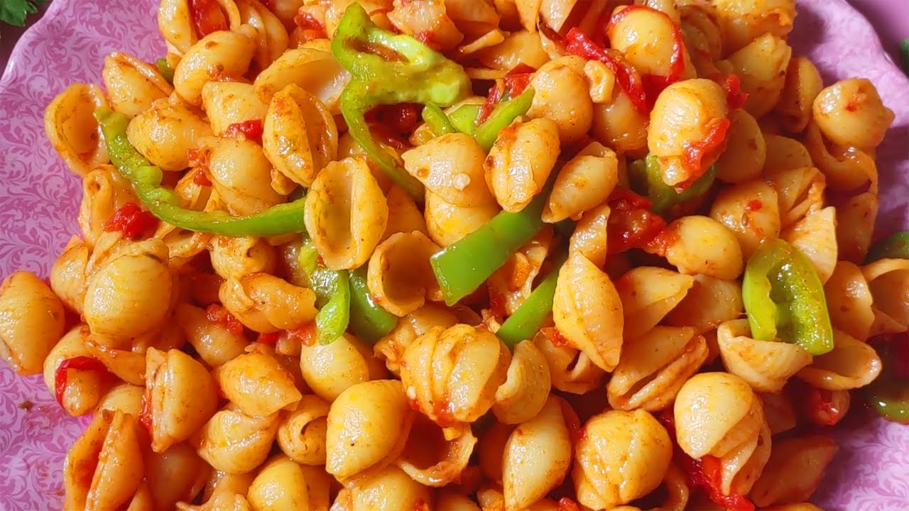SPICY INDIAN PASTA RECIPE! PASTA VEGETARIAN RECIPES AT HOME | iLham