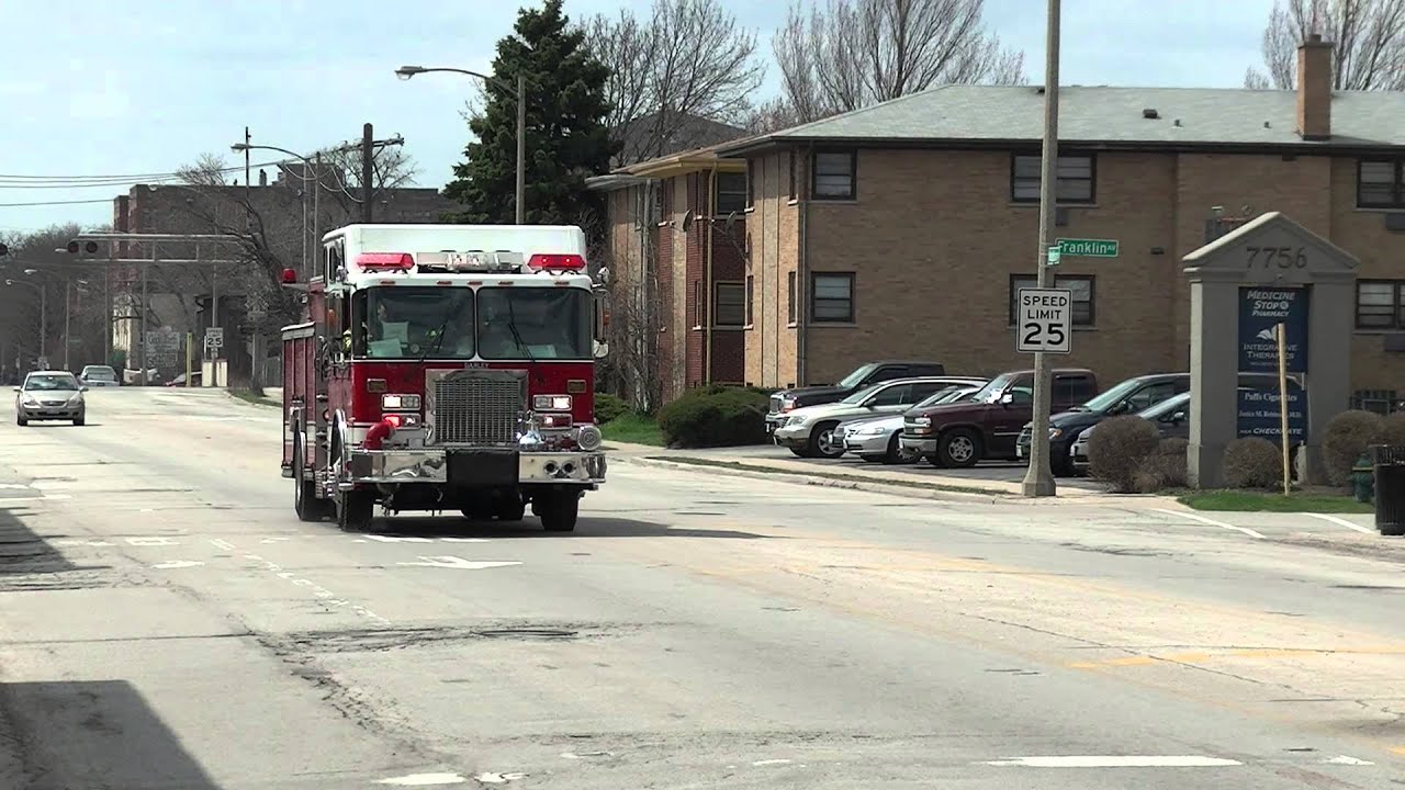 fire department gta v River Forest Ambulance 214 and Engine 222 responding