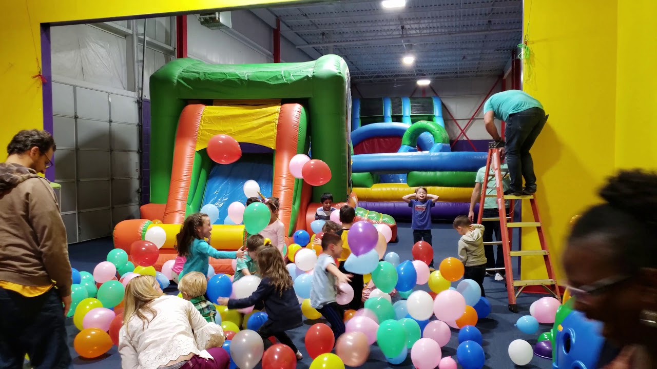 Balloon drop at KidZone - YouTube