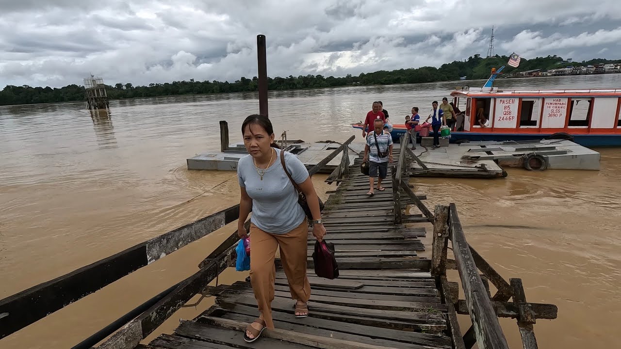 Awal Pagi Ke Pekan Kanowit Beli Barang Untuk Bawa Balik Ke Johor…