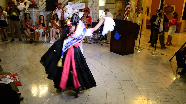 Izamiento de bandera peruana en la ciudad de Newark,NJ