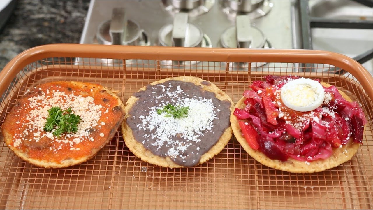 HOW TO MAKE GUATEMALAN TOSTADAS - COCINAR COMIDA GUATEMALTECA