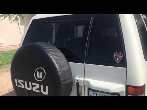 1999 Isuzu Trooper walk around.