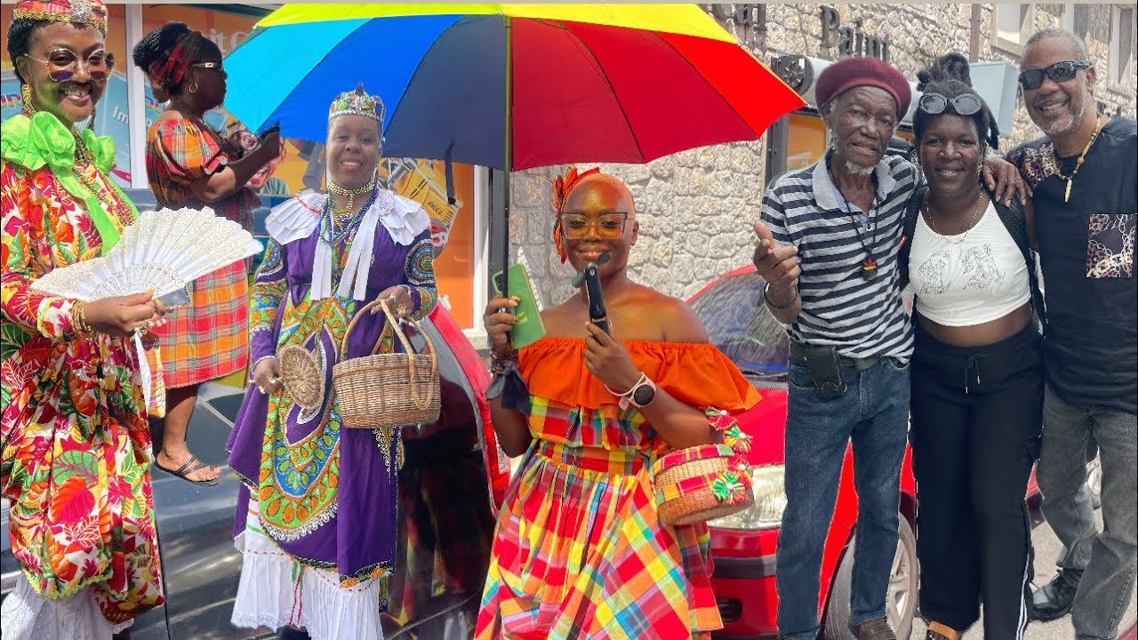 Парад креольских платьев // День креолов в Доминике с полуночными танцами
