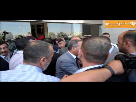 عائلة النائب قصي الدميسي أمام البرلمان