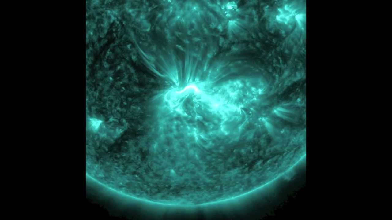 LAS GIGANTESCAS TORMENTAS SOLARES DE ESTA SEMANA APARECIERON CON ANTELACION EN LOS CIRCULOS DEL MAIZ