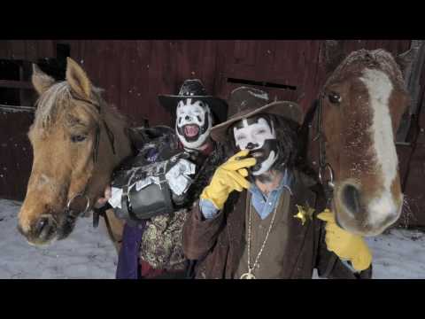 Insane Clown Posse : Behind the scenes with the ICP crew as Violent J rolls out "Big Money Rustlas"