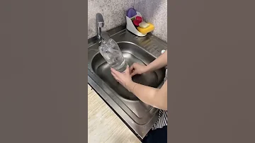 Если у вас засорилась раковина сделайте это...
