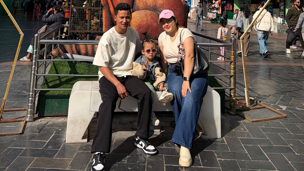  || MG mark ghumdai 😇 ||￼ We had to return back home in rush 🏠 