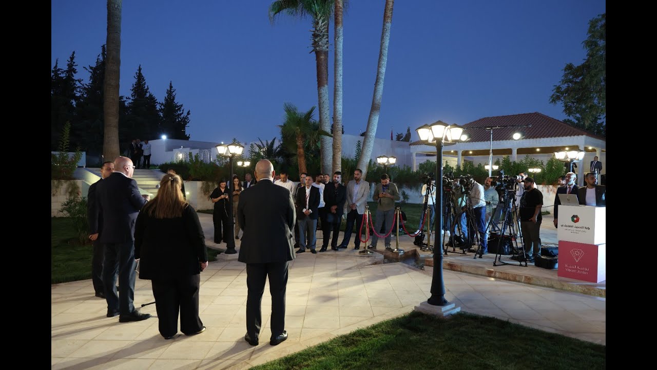 إيجاز صحفي لوزير الاتصال الحكومي ووزير الدولة للشؤون الاقتصادية ووزيرة التخطيط والتعاون الدولي