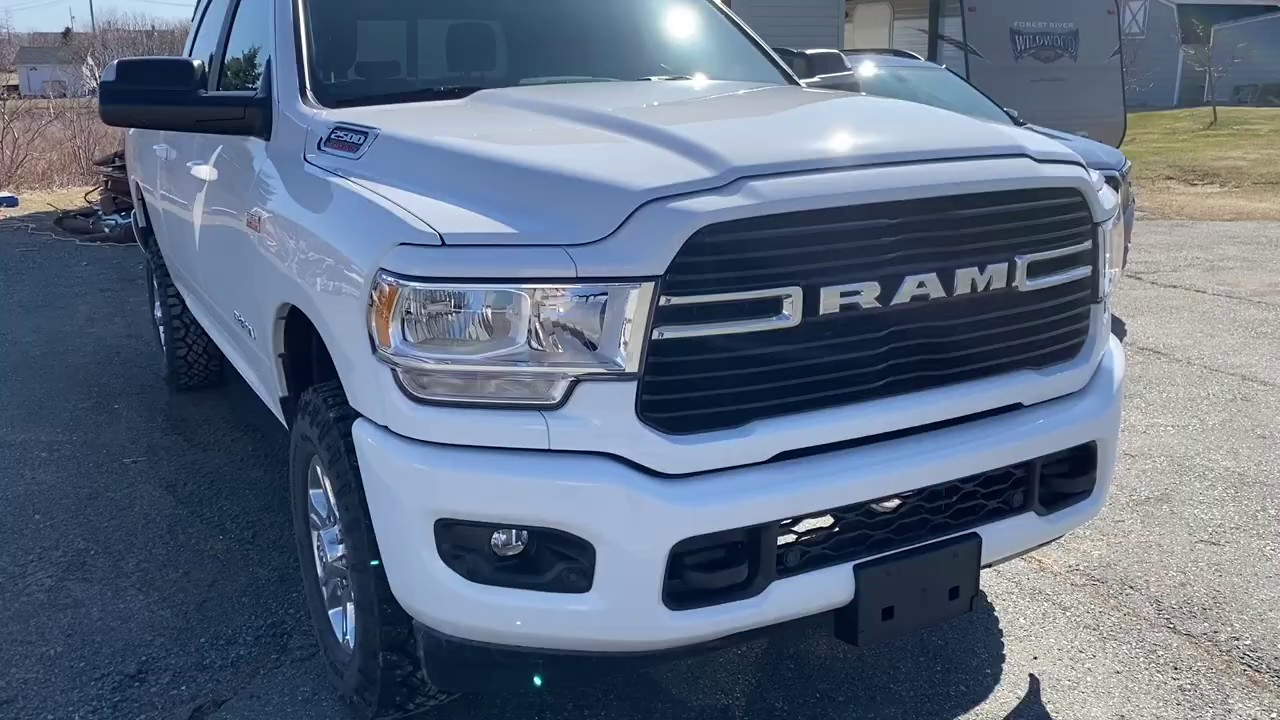 2019 Ram 2500 6.4 HEMI Gas milage! - YouTube