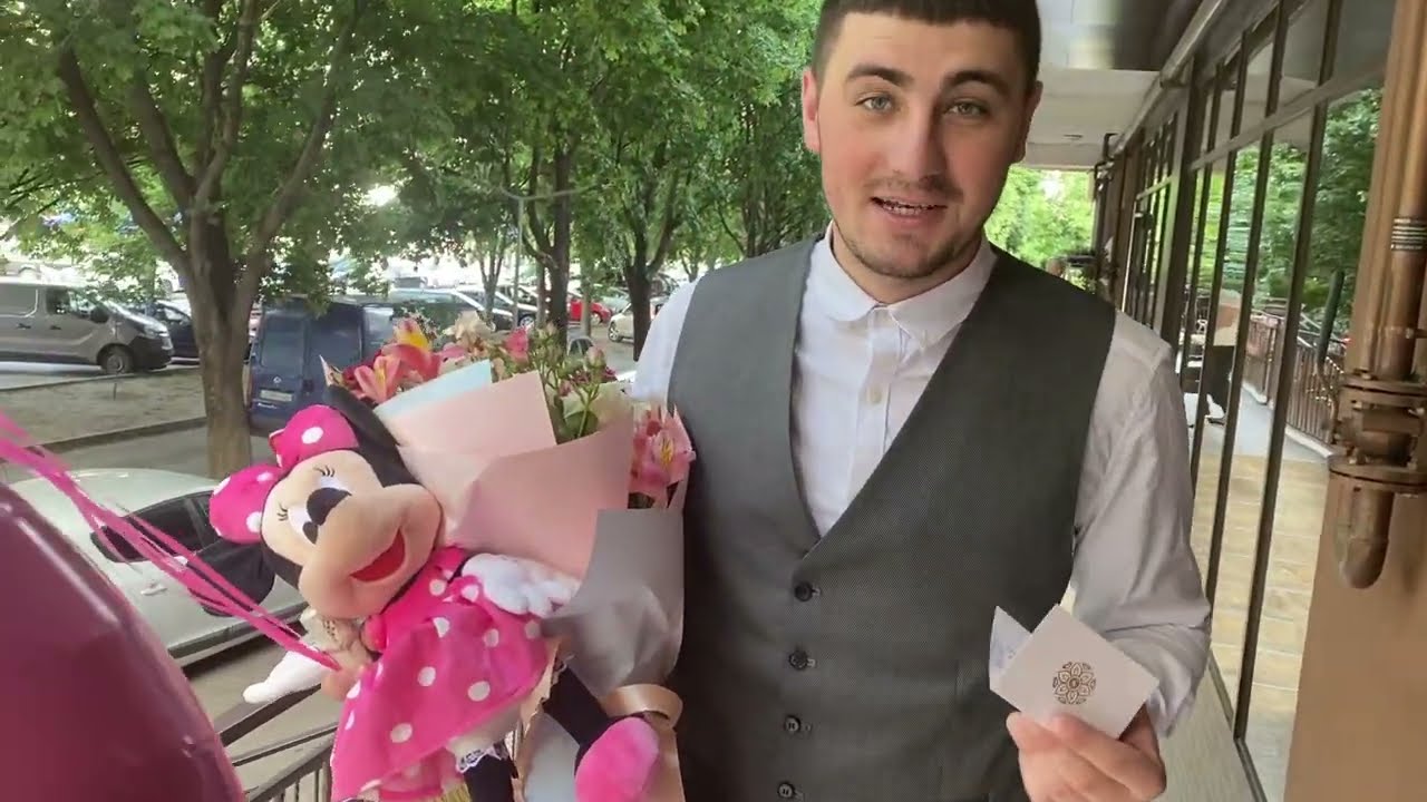 Surprize Surprize Livrare flori Moldova