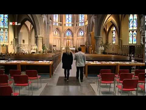 'Uitschrijven uit katholieke kerk gemakkelijker' - YouTube