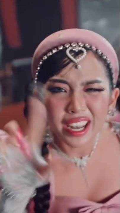 I LOVE MILLI NOW! 🇹🇭❤️ 'Mirror Mirror' MV