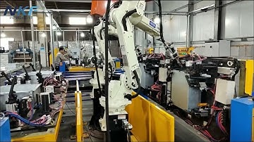 🤖OTC welding robot is equipped with a single-axis positioner for automated welding.
