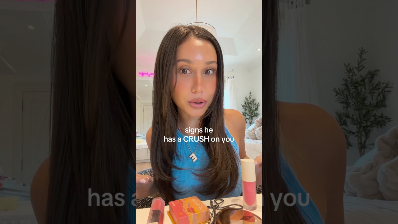 signs he has a CRUSH on you!😍#advice #relationshipadvice #relationship #datingadvice #dating #fy