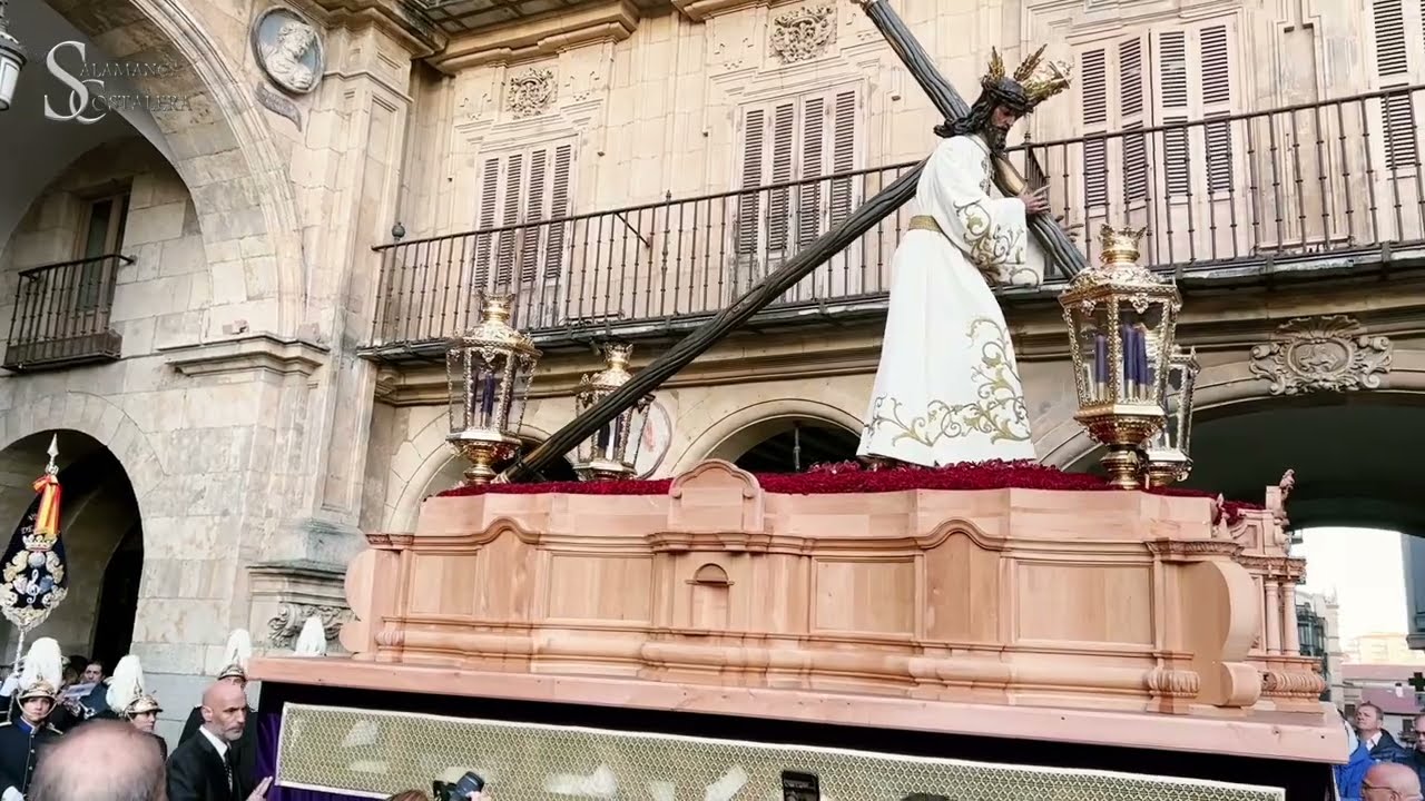 La Saeta. La A. M. Virgen Vega pone con el Paso de Ntro Padre Jesús de la   Pasión. Salamanca  2023