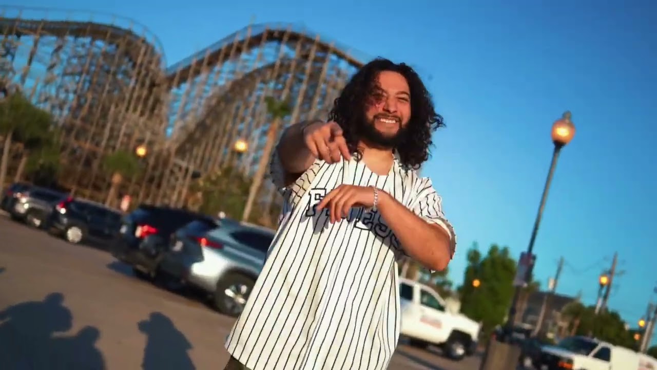 Tonton A Tone - Let’s Get It (Official Music Video) di YouTube Tonton A Tone - Let’s Get It (Official Music Video) di YouTube