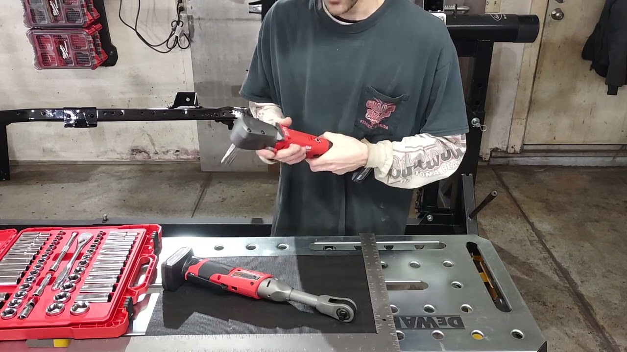 M12 fuel right angle impact wrench vs extended reach ratchet review