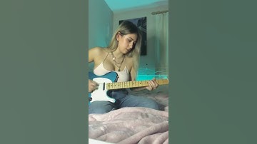 Thumbnail of Castles Made of Sand Intro- Jimi  Hendrix(cover) Mimi (720P_Hd).mp4