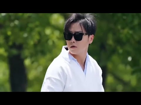 الرجل الذي غسل الأطباق في كافتيريا المدرسة أمس قاد سيارة بمليون دولار اليوم