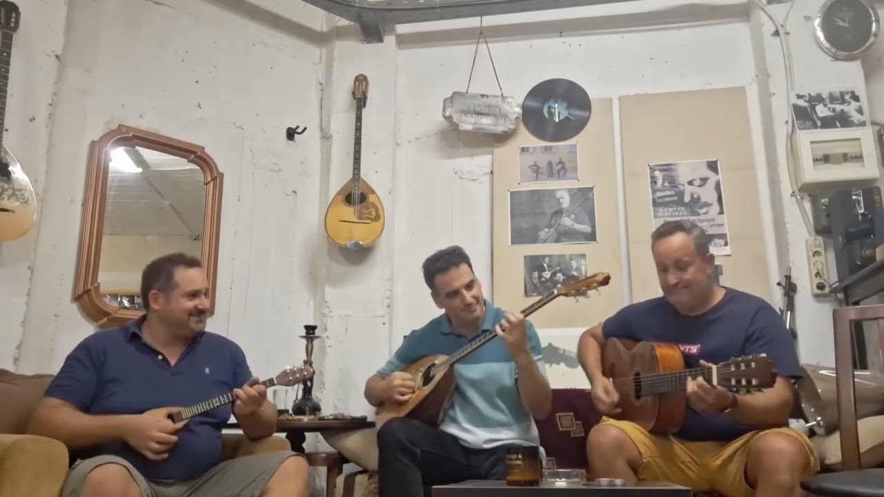 Τρεις Λαλούν - Πήρα τη στράτα κι έρχομαι