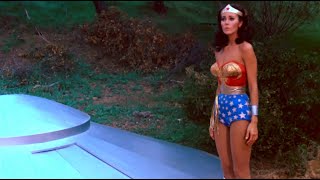 Wonder Woman Enters Andros Spaceship to Contact His People 1080P BD