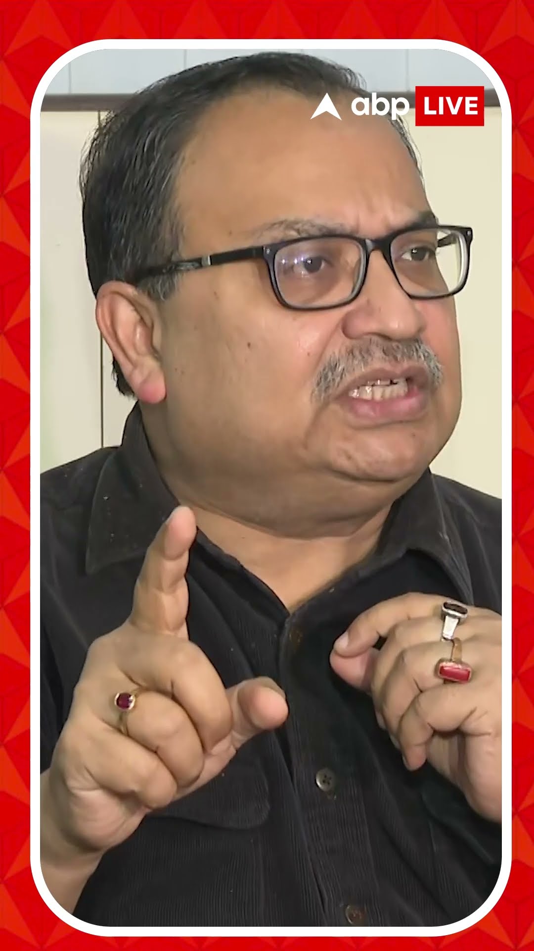 'কেন মুখ্যমন্ত্রীকে আক্রমণ করছেন?' অভয়ার পরিবারকে তীব্র আক্রমণ কুণালের