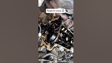 Dacia Sandero in for timing chain replacement. Chain guide had collapsed. #timingchain