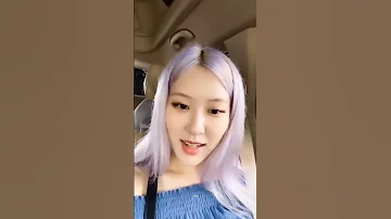 Rosé and Her Australian Accent😁😁