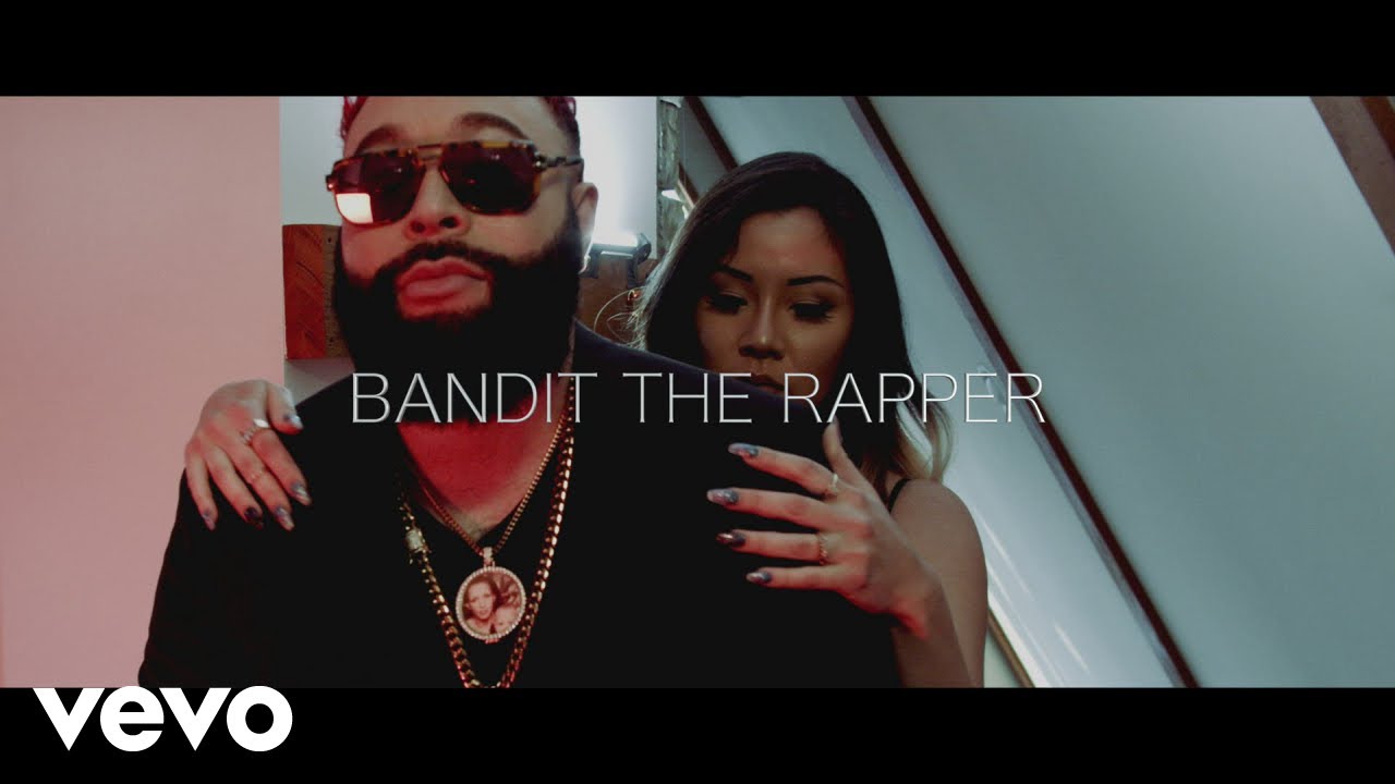 Bandit The Rapper - Bruce Wayne Drip adlı videoyu YouTube'da izle Bandit The Rapper - Bruce Wayne Drip adlı videoyu YouTube'da izle