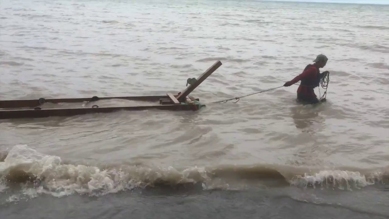 Boat Ramp Build $50 - YouTube