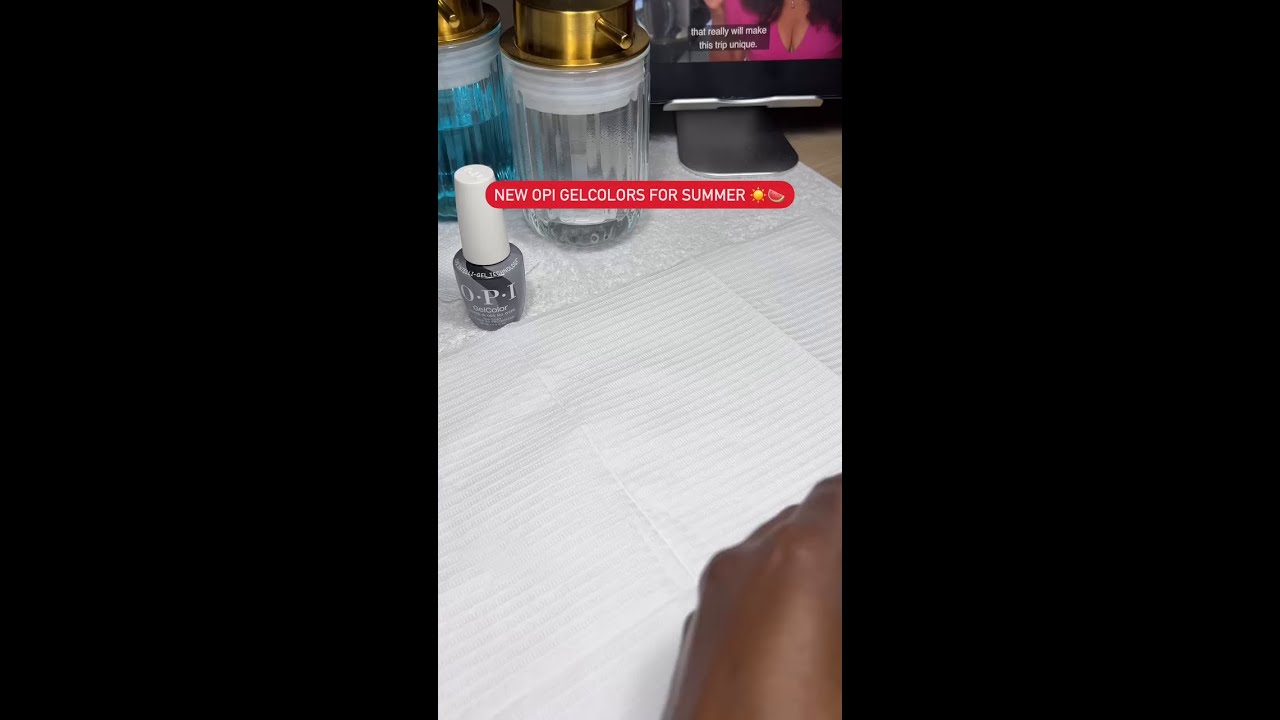 Set the tone for summer in these colorful crèmes from our newest collection. 💅🍒 