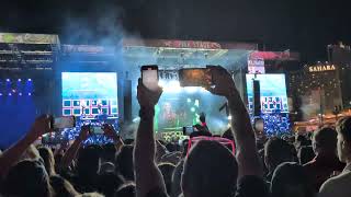 Download Lagu Avril Lavigne - Young \u0026 Dumb (feat. Simple Plan) (When We Were Young 2025) MP3