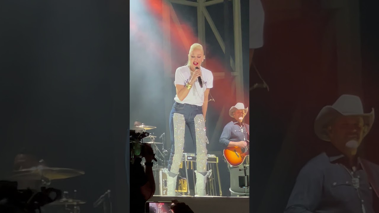 Don't Speak- Gwen Stefani Shelton & Blake Shelton- Cheyenne Frontier Days-7/31/2021