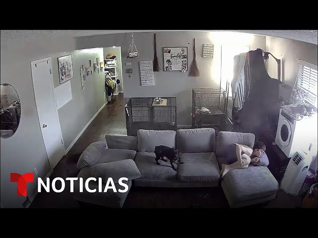 El video de un niño que se salva de milagro de una lluvia de balas en la sala de su casa