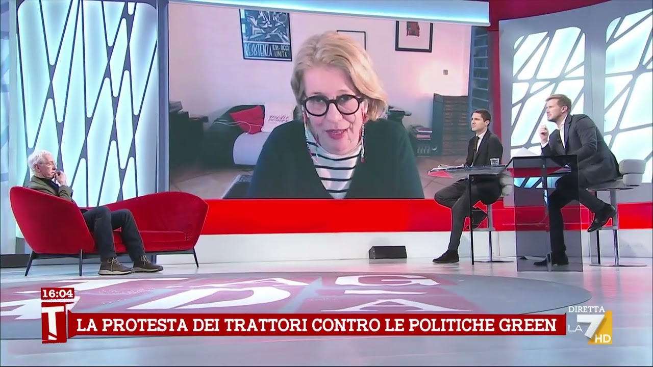 Politiche green, la protesta dei trattori: il commento di Tonia Mastrobuoni