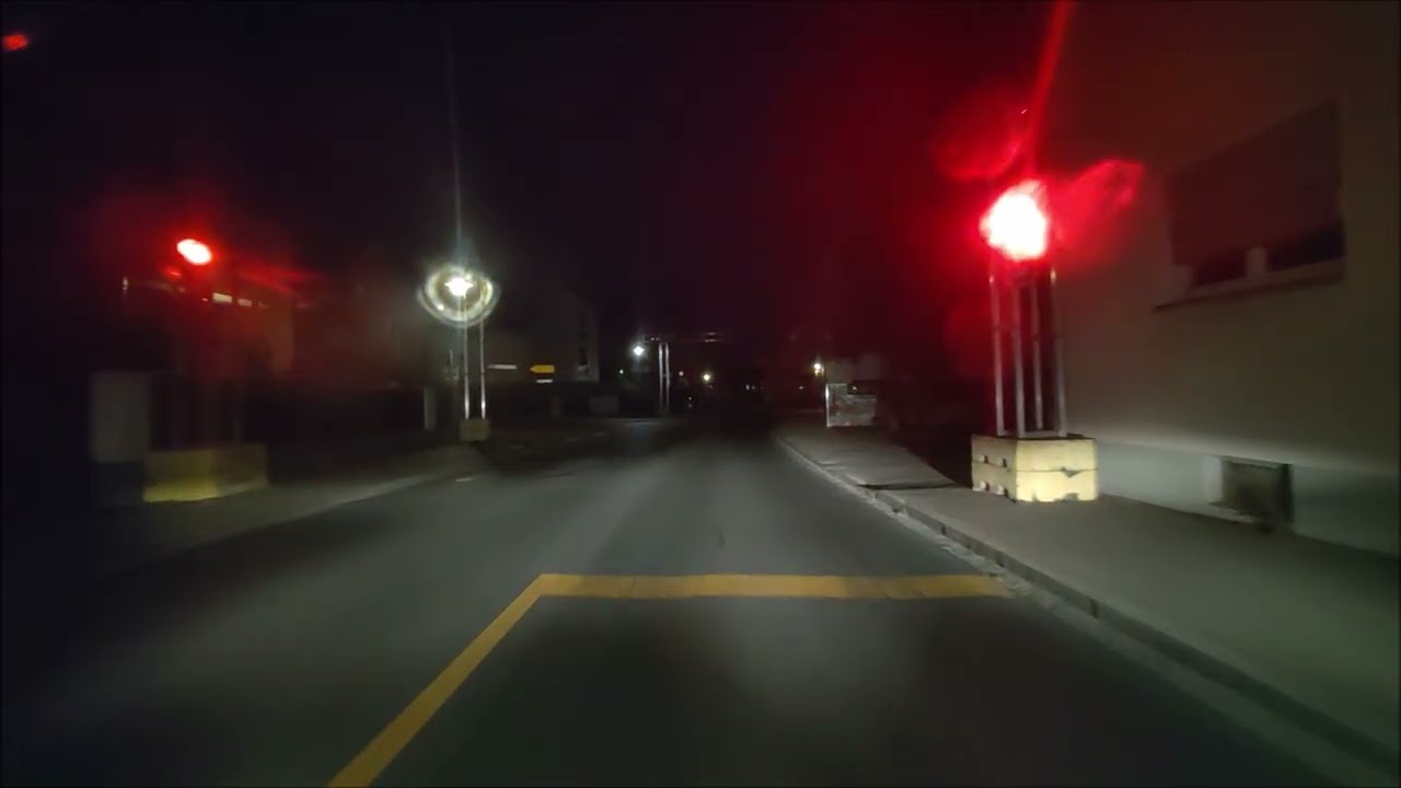 Mit dem Bus durch die Nacht, Linie 53 von Schwand zum Luitpoldhain.
