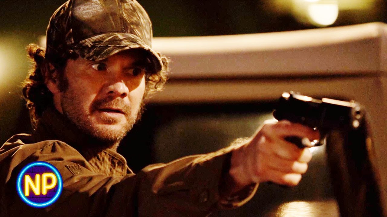 ⁣Held at Gunpoint With His Pants Down | Justified Season 1 Episode 10 | Now Playing