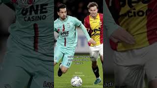 Thom Haye Dan 10 Batang Kayu
