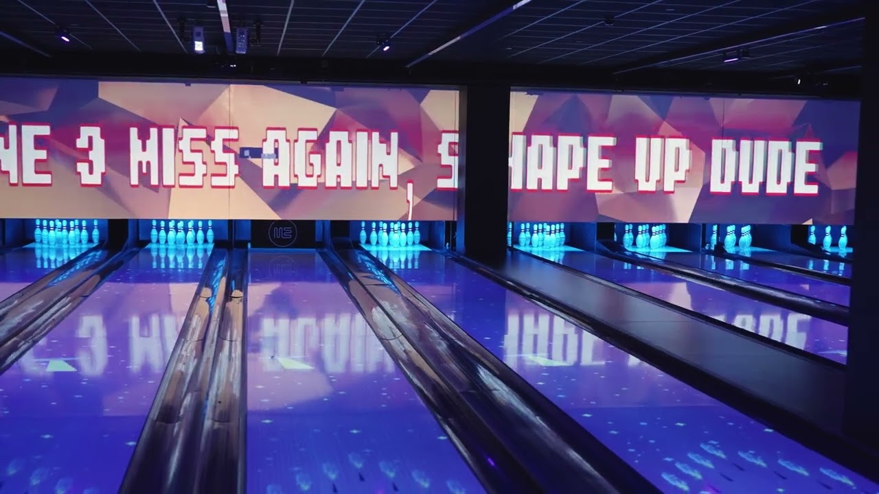 We Are Bowling - Panel projection interaction