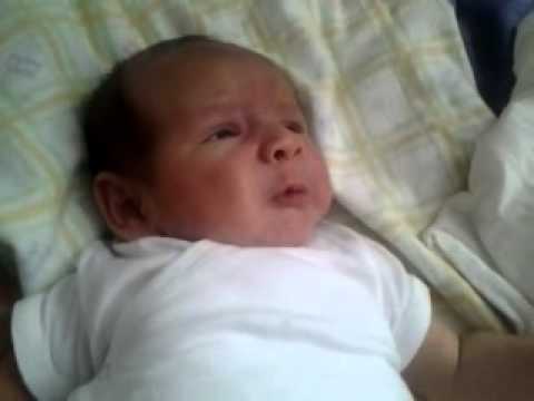 Bebe Triste Bebe Contento Youtube