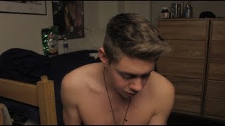 NAKED SINGING | Jonah Green
