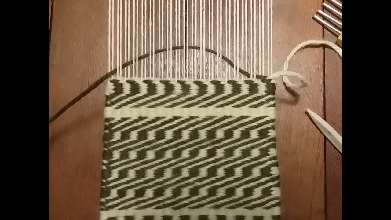 Tejido en Faz de Trama. Diseños combinando Rayado Vertical y Sarga.  Parte 4