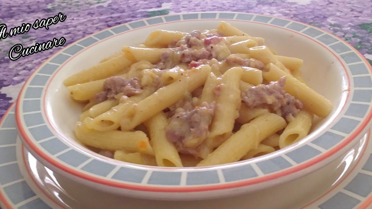 Penne salsiccia e patate la pasta più buona che ho mangiato